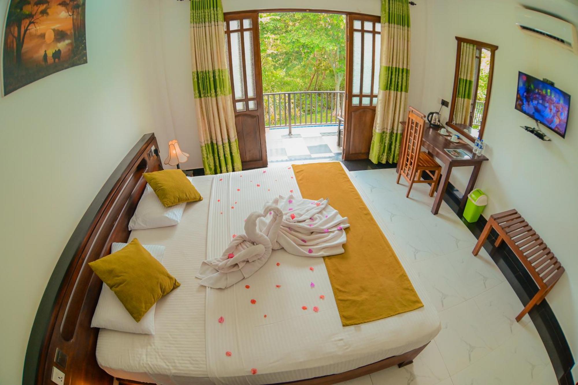 Hotel Golden Ray Дамбулла Экстерьер фото